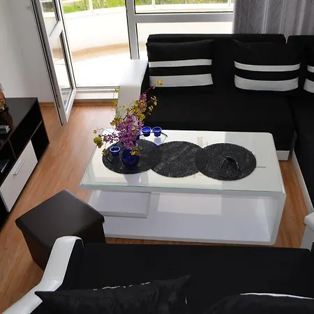 Holiday Shalimar Bay Apartment Chernomorets