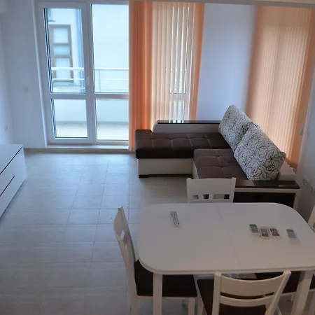 Holiday Shalimar Bay Apartment