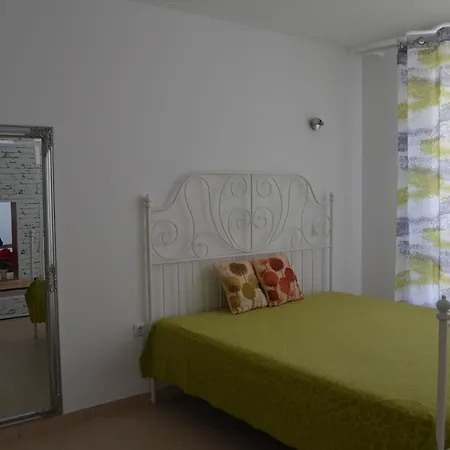 Apartment Holiday Shalimar Bay Chernomorets